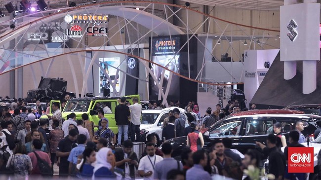 Penjualan Mobil September 2023 Anjlok 10 Persen