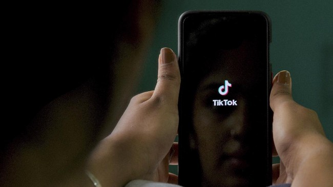 Cara Stitch Video di dalam TikTok dengan Mudah